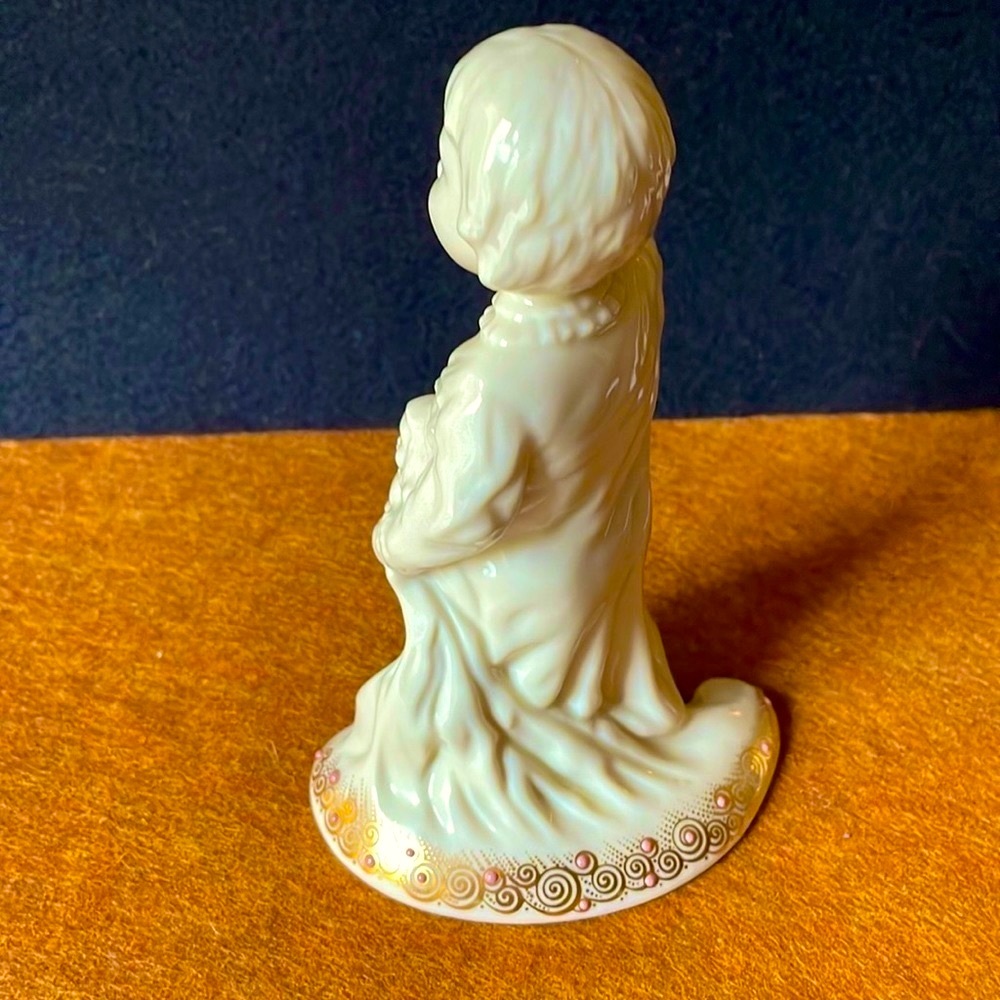 “LENOX JEWELS COLLECTION GIFTWARE” - LITTLE GIRL HOLDING DOLL